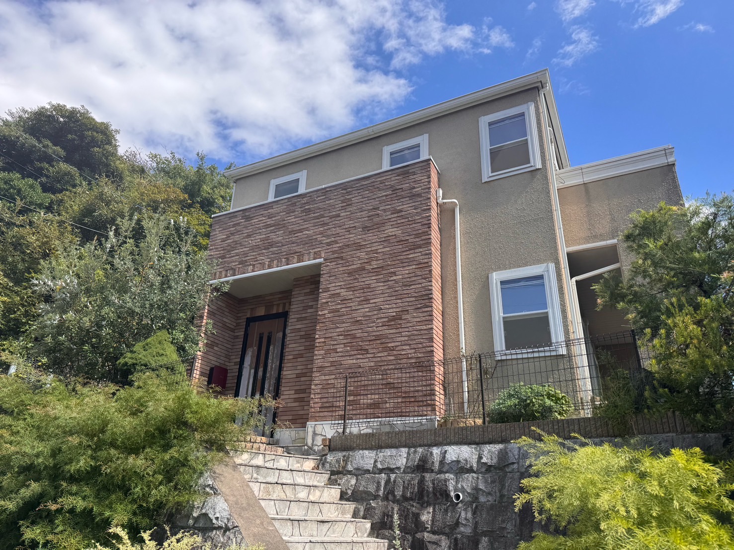 鎌倉市　T様邸　外壁塗装工事　屋根カバー工法