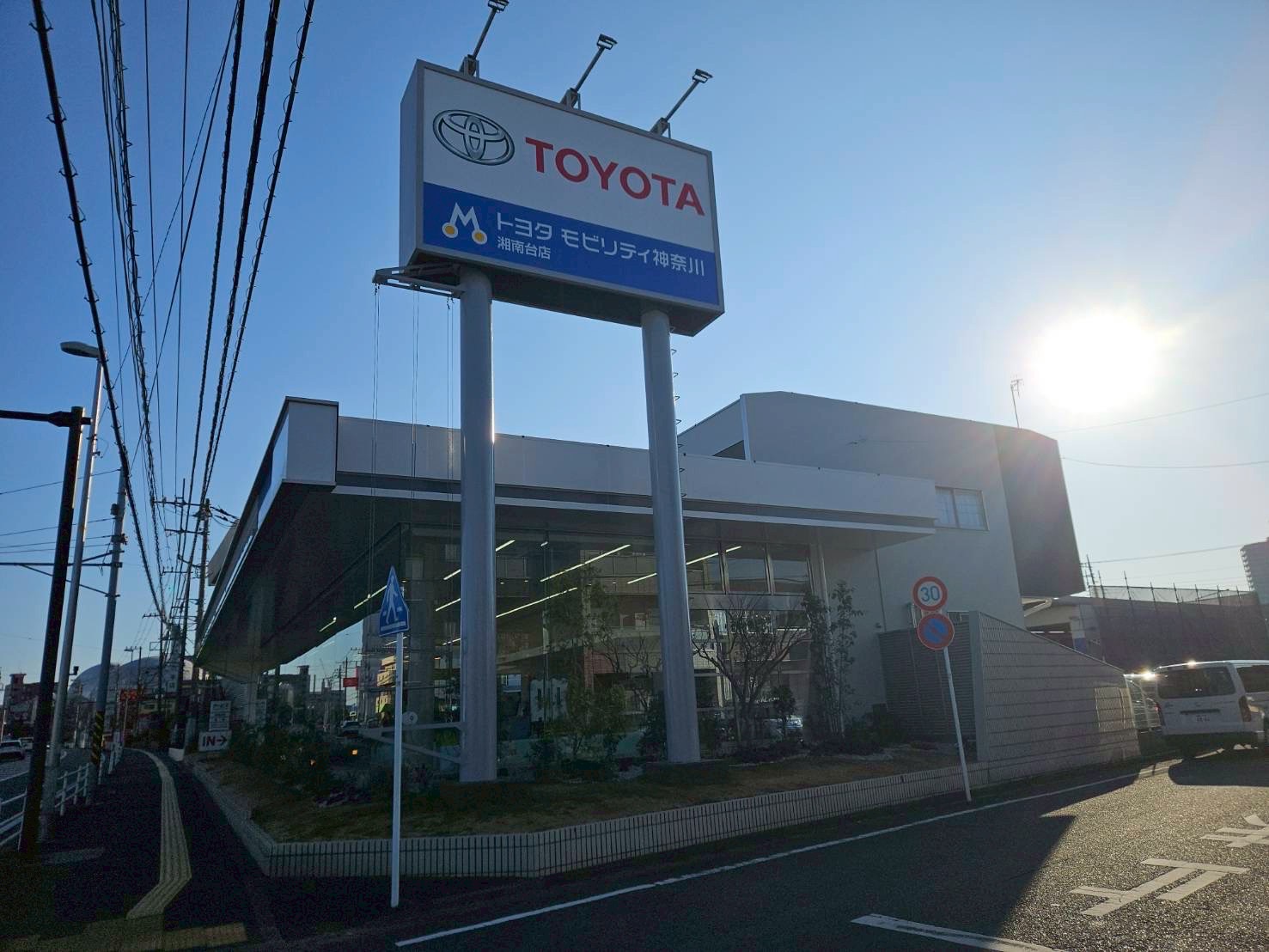 神奈川トヨタ様　外壁塗装工事