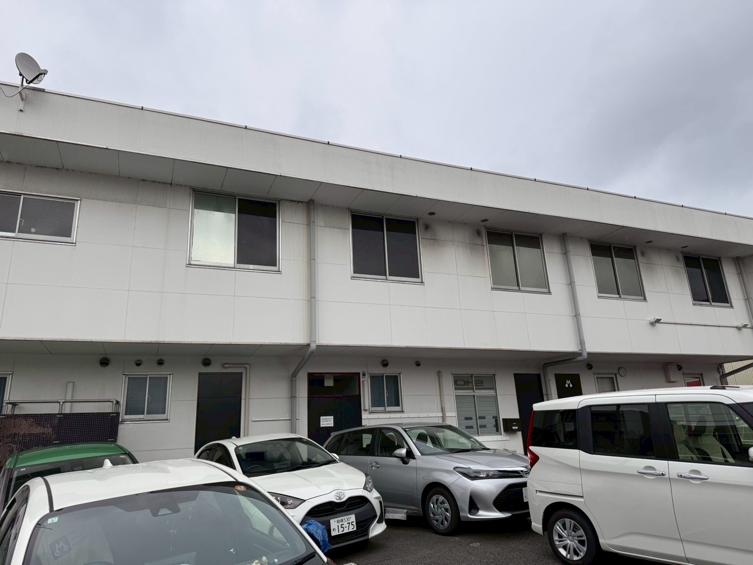 神奈川トヨタ様　外壁塗装工事